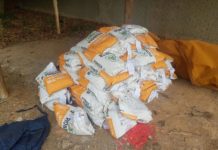 Sacas, sementes e trator furtados são recuperados pela PM