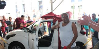 Rede de Supermercados Ideal sorteou carro no domingo