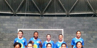 Time de futsal feminino busca patrocinador
