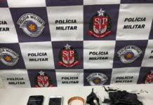 Casal é flagrado com drogas