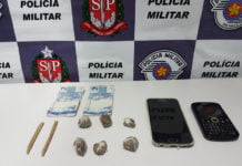 Escondia maconha no guarda-roupas