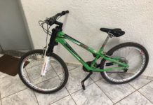 Dupla é presa após furtar bicicleta