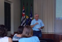 Moradores discutem futuro da UPA