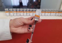 Sindicância sobre fura-fila da vacina foi paralisada por conta da pandemia