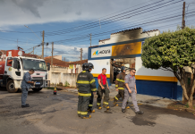 Incêndio destrói oficina