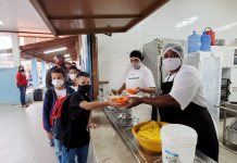 Escolas iniciam o ano letivo com aulas 100% presenciais