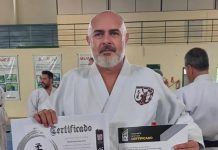 Sensei Daniel recebe outorga de nova gradução