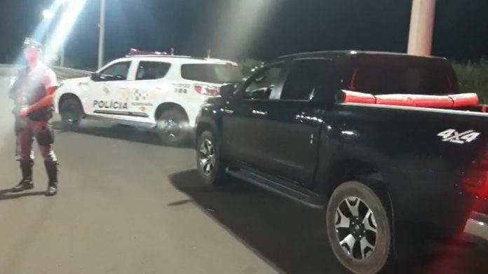 Caminhonete furtada recuperada (2)