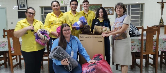 Doação cobertores Humanitária
