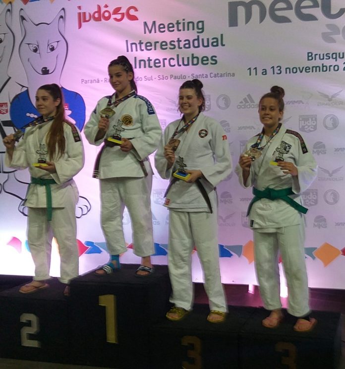 Maria Eduarda Tau foi bronze (3)