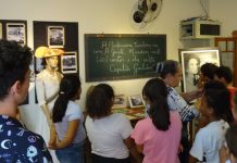 Biblioteca recebeu alunos de Itobi nesta semana