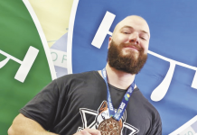 Lucas conquista medalhas em campeonatos de powerlifting