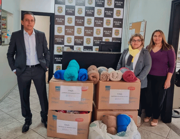 Campanha-do-agasalho-Polícia-Civil-(1)