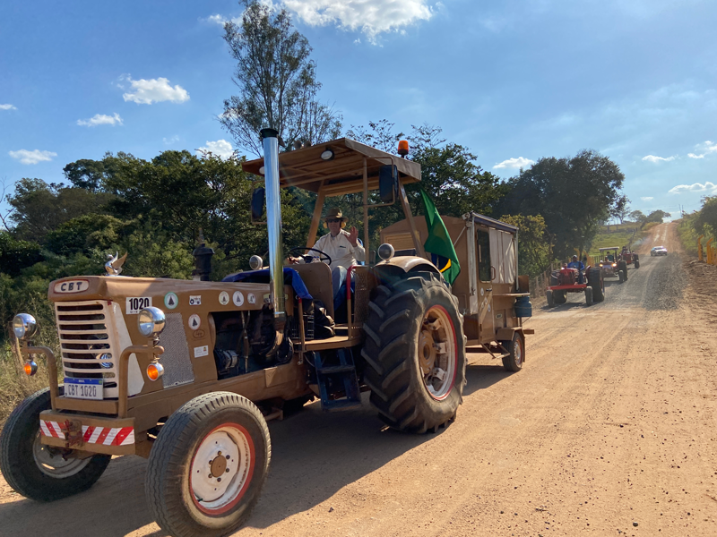 Trem Recreativo ? Alegria - Tratores e máquinas agrícolas - Zona 03,  Maringá 1234506142