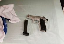 Foi detido por porte ilegal de arma após agredir mulher