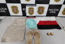 Furtou chinelo e bombons de supermercado e foi detido