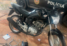 Polícia recupera motocicleta furtada e prende suspeitos