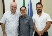 Painel: Visita no gabinete