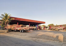 Na safra da batata, posto atrai caminhoneiros