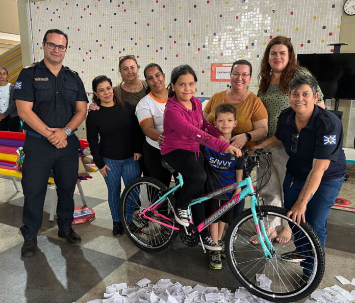 Campanha-do-Agasalho-premia-alunos-participantes-nas-escolas-6