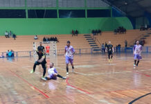 Times mostram muita habilidade no Campeonato de Futsal