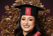 Laís recebe Láurea Acadêmica durante formatura