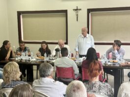 Painel: Barros Munhoz visita Vargem Grande