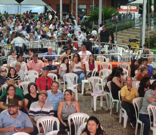 Mesmo com chuva, Festa do Milho e Festival de Música Sertaneja reuniram bom público no último final de semana