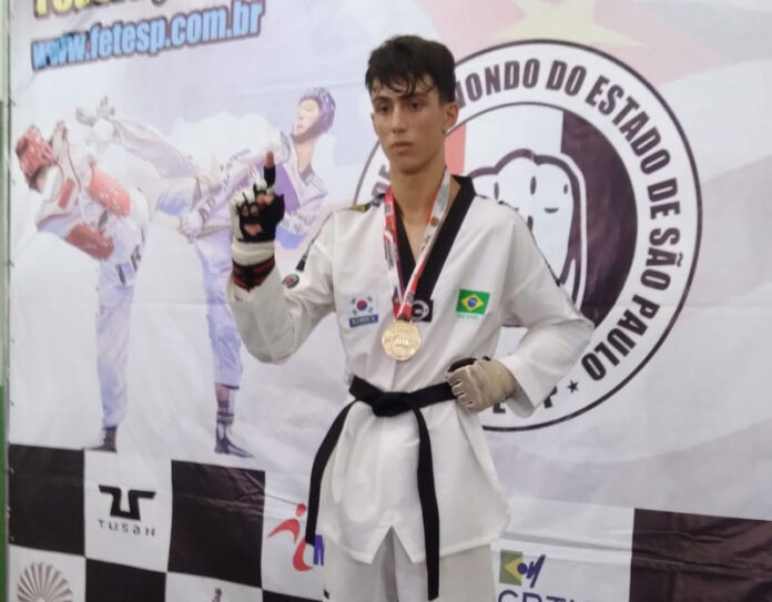 João-Vitor-Toth-Baia