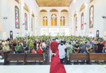 Paróquia de Santo Antônio realizou Procissão de Ramos