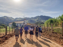 7ª Via Crucis une fé e solidariedade na madrugada de 1º de maio