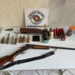 Espingarda e munição artesanal são apreendidas em sítio