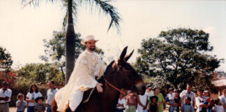 “HISTÓRIA DE UM PADRE CAVALEIRO”