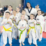 Taekwondo reúne 144 alunos em exame de graduação