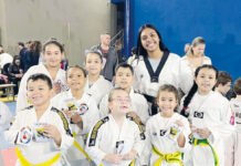 Taekwondo reúne 144 alunos em exame de graduação