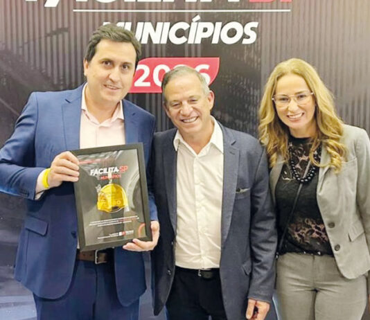 Vargem Grande do Sul recebe Selo Ouro do Facilita SP