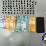 Força Tática prende rapaz com cocaína após fuga