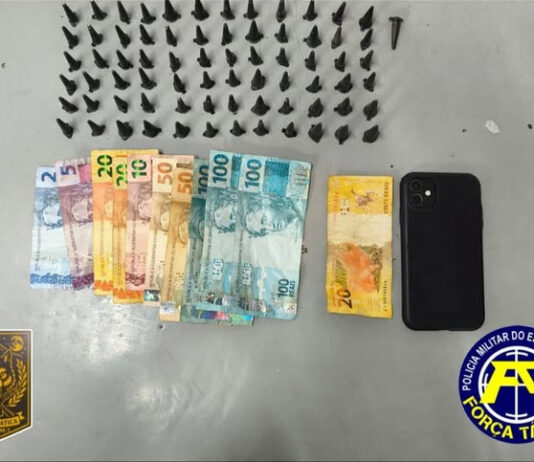 Força Tática prende rapaz com cocaína após fuga