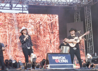 Milhares de pessoas assistiram ao show de Mayck e Lyan
