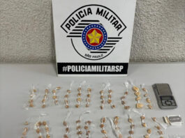 Pai acha 132 porções de crack com filho e aciona PM