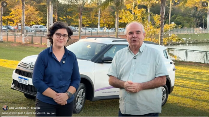 Vanessa-e-Celso-carro-para-Vargem
