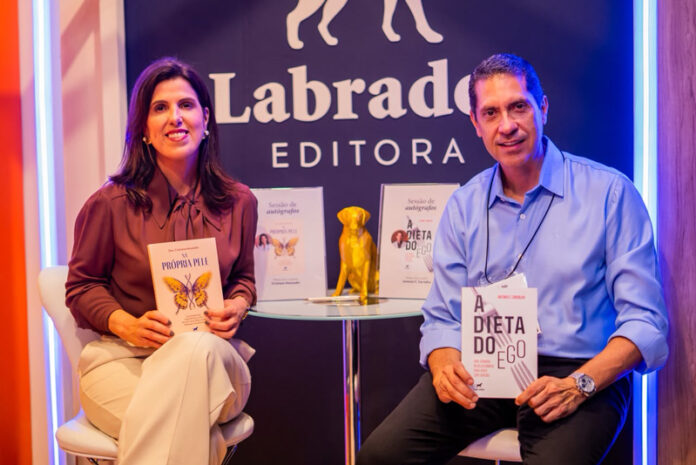 Cris-e-Carlos-na-Bienal-02