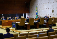 Ministros Moraes e Mendonça travam disputa e abrem crise no STF