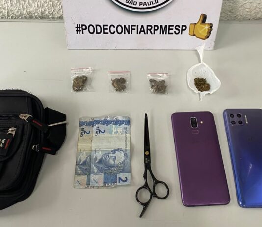 Adolescentes são detidos por tráfico próximo a escola