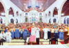 Festa de Nossa Senhora Aparecida reúne fiéis na igreja